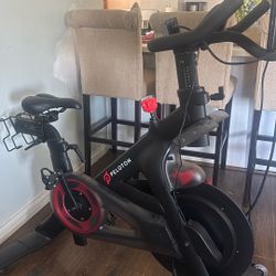 Peloton Bike