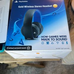 Gold Wireless Stereo Headset 7.1 Virtual Surround Sound 