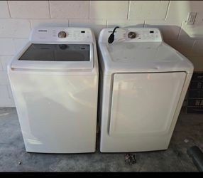 Samsung Washer & Electric Dryer Set - Like New - Excellent Condition