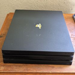 PS4 Game Console 