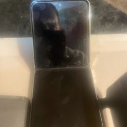 Galaxy Flip Phone W/ Samsung Watch 