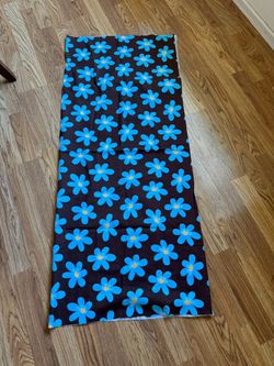 Fabric over 1 yard Fun Flowers
