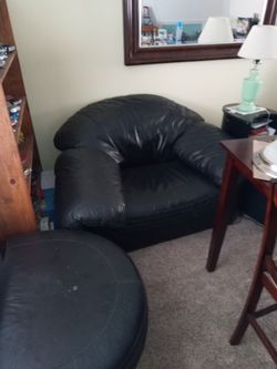 Big Black Leather Chair with Ottoman