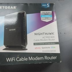 NETGEAR Nighthawk AC1900 4 Wireless-Wi-Fi 802.11ac Router - C7000-100NAS