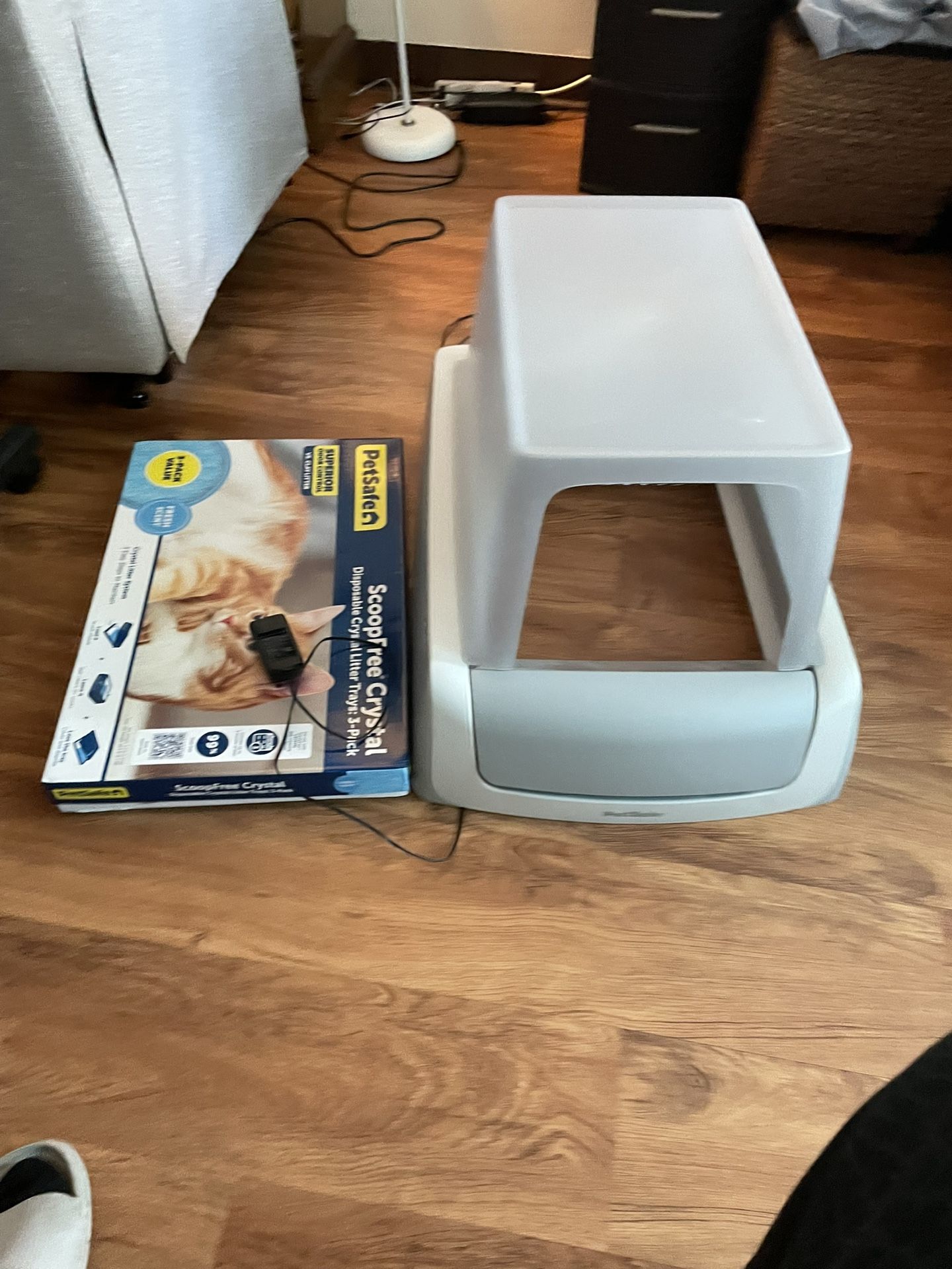 Scoop Free Litter Box Brand New Or Best Offer