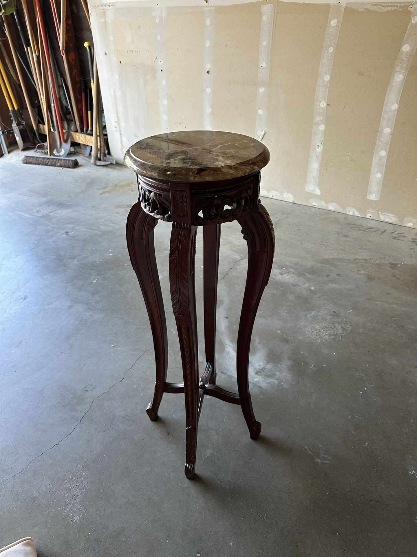 Granite Vase Stand
