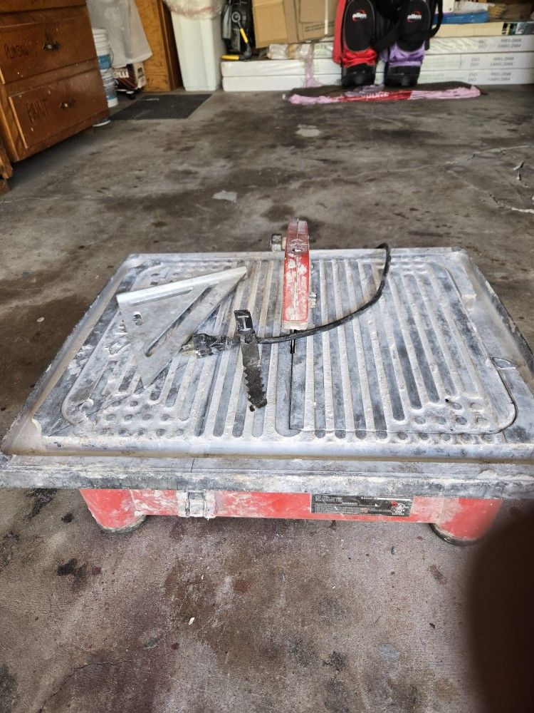Tile Saw