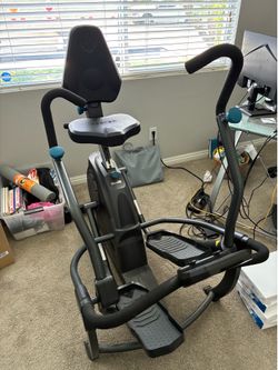 Teeter FreeStep LT3 Recumbent Cross Trainer