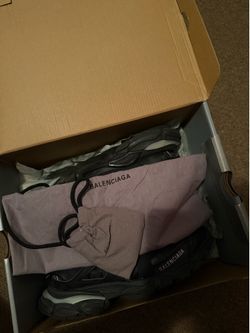Balenciaga Track with charger