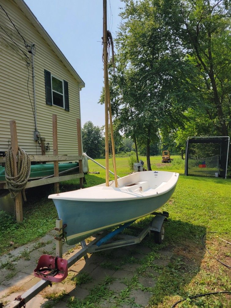 12ft Sailboat