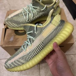 Size 11 - adidas Yeezy Boost 350 V2 Yeezreel Non-Reflective REPLACEMENT BOX