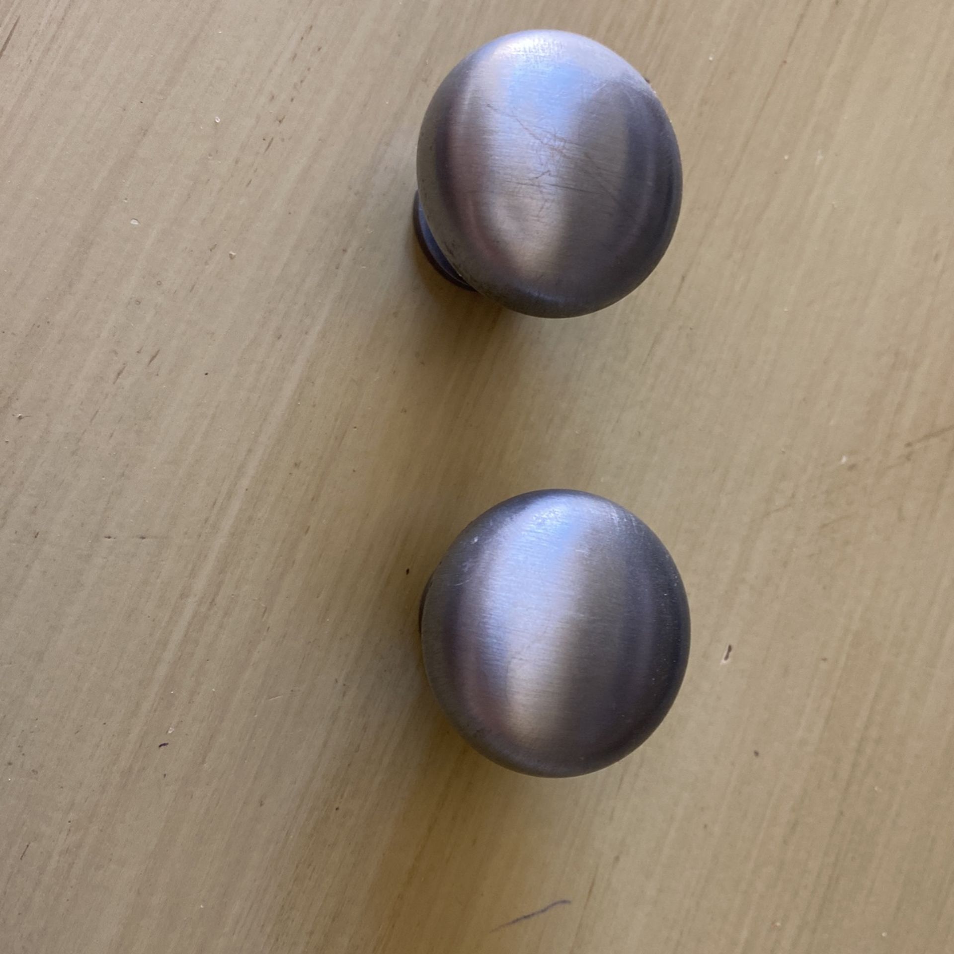 Brushed Nickel Knobs From Top Knob) I Have 100 Knobs From A Bery Nice Kitchen Excellent Condition