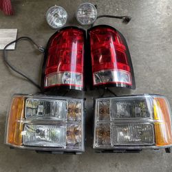 Gmc Sierra Headlights & Taillights -REDUCED