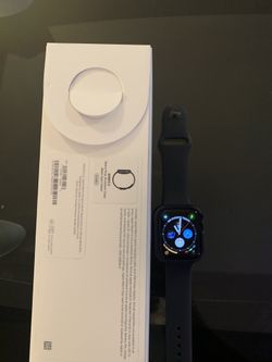Like new Apple Watch series 5 44mm