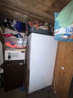 GE  Freezer in very good condition