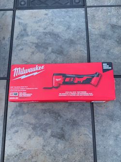Multitool Milwaukee M18