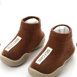 NEW Tiny Explorings Shoes 