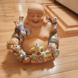 Buddha With 5 Children