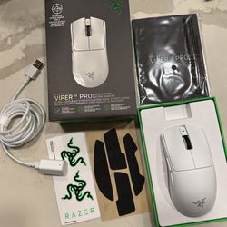 Razer Viper V3 Pro Wireless Gaming Mouse