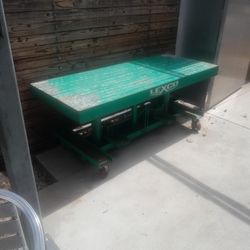 Lexco Hydraulic Lifting Table 24"×72"  Wesco