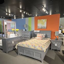 Full Bed, Dresser, Mirror And Nightstand 