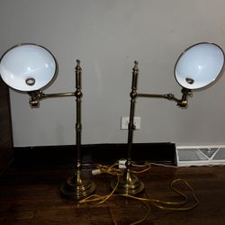 Robert Abbey articulating brass lamp.vintage