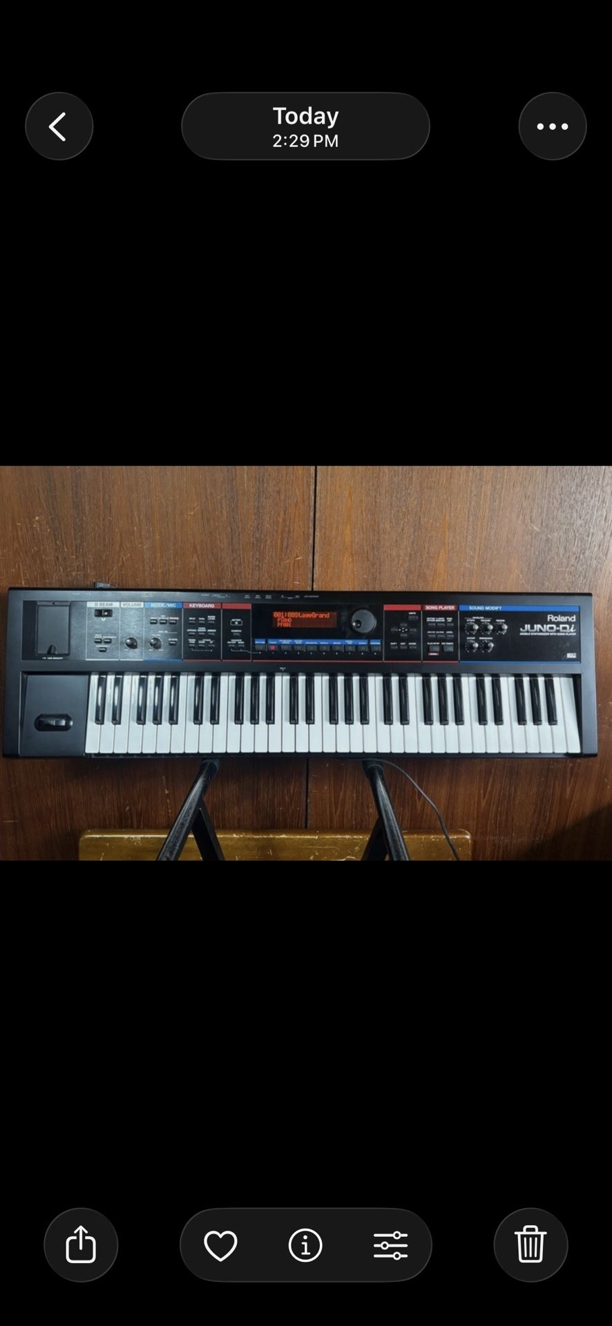 Roland Juno-Di Keyboard Synthesizer - Great Condition