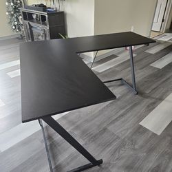 Computer desck or gaming desk