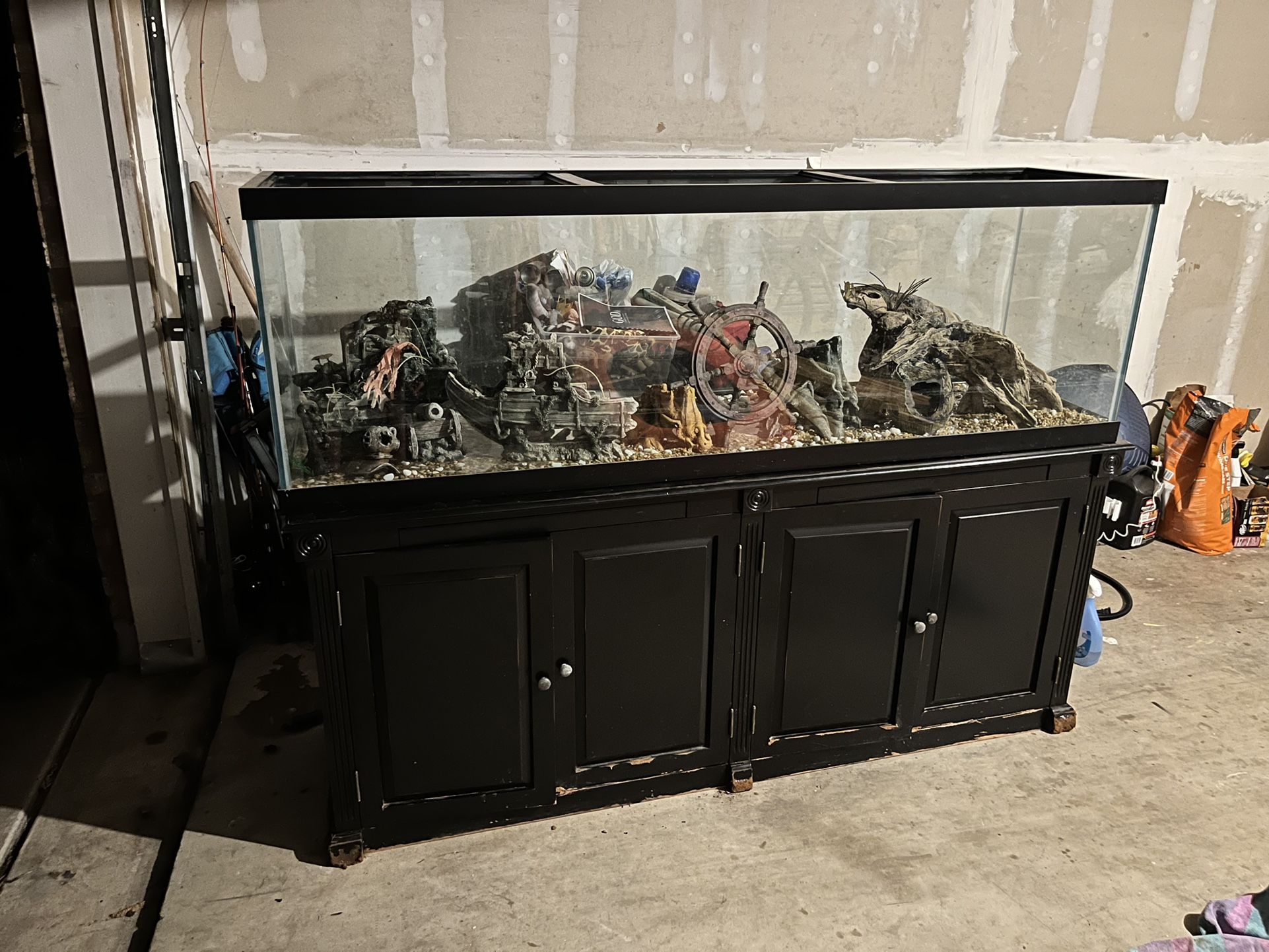 145 Gallon Fish Tank 