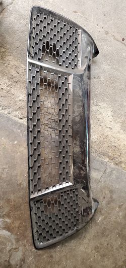 2015-2017 Toyota Camry bottom mesh grille