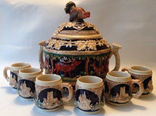 German Vintage Tureen & 6 Mugs