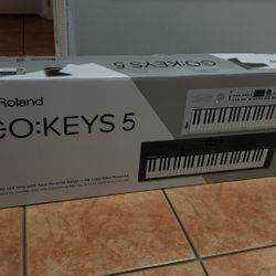 Roland GO:KEYS 5 digital keyboard (Open Box)