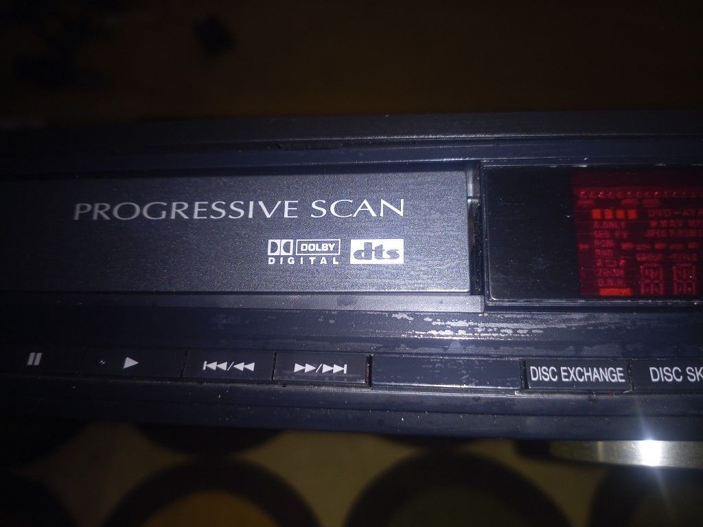 Panasonic 5 Disc DVD Changer Player& 10 DVDs