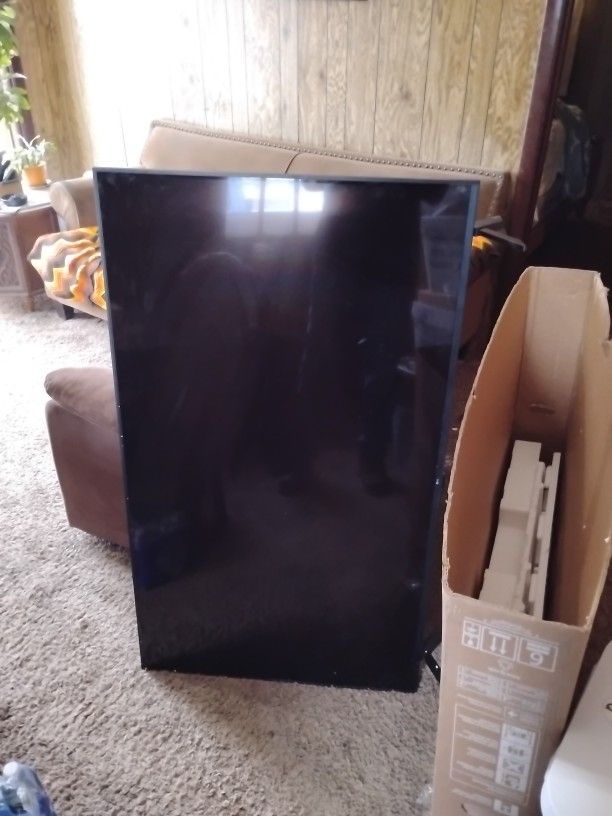 48 Inch LG 2024 Flat Screen