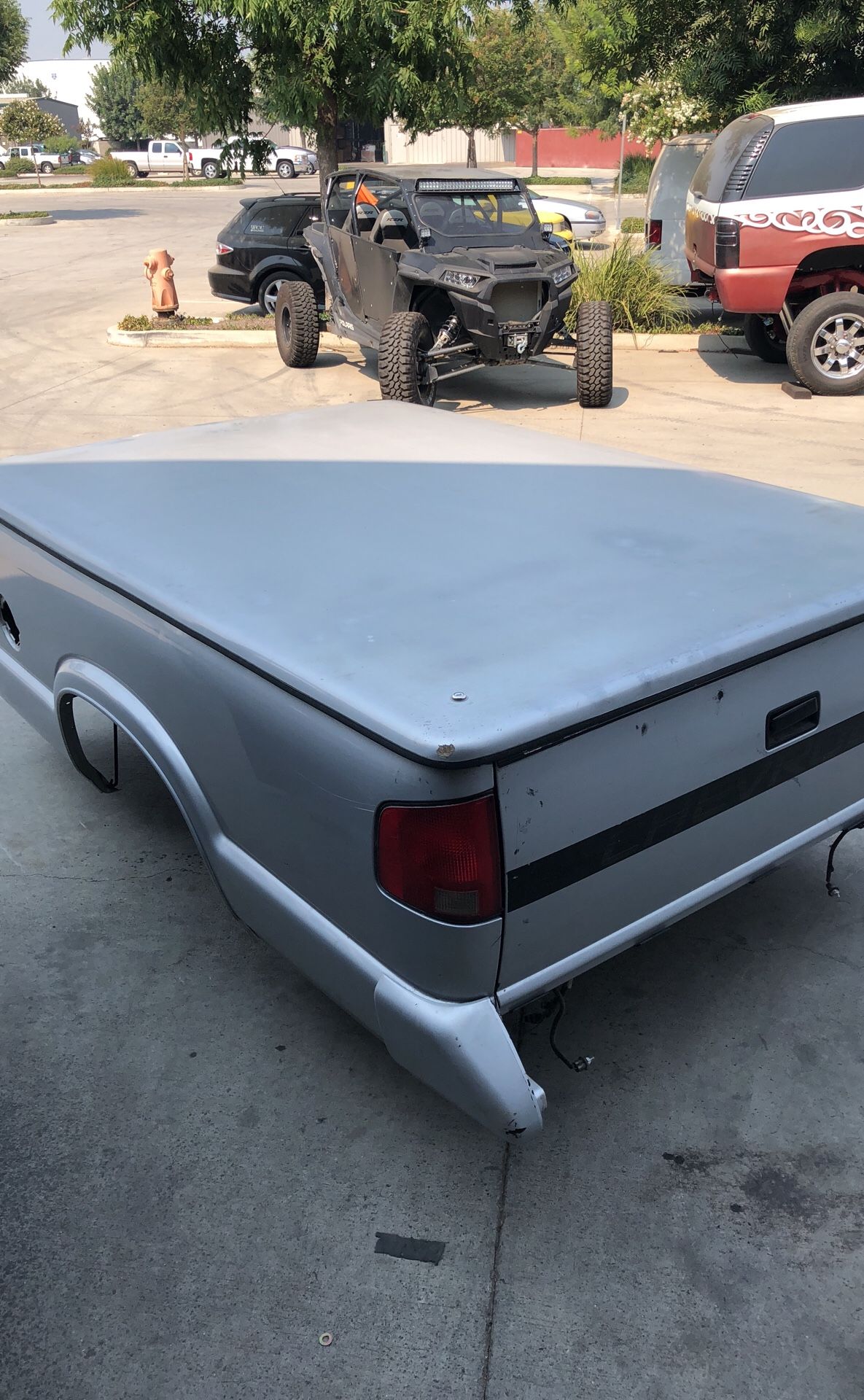 95 Chevy S10 long bed with snug top cover