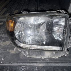 OEM Toyota Tundra Driver Side Headlight 