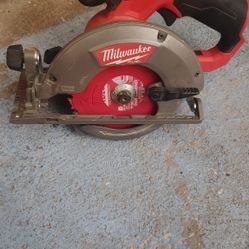 M12 5 3/8" Circular Saw