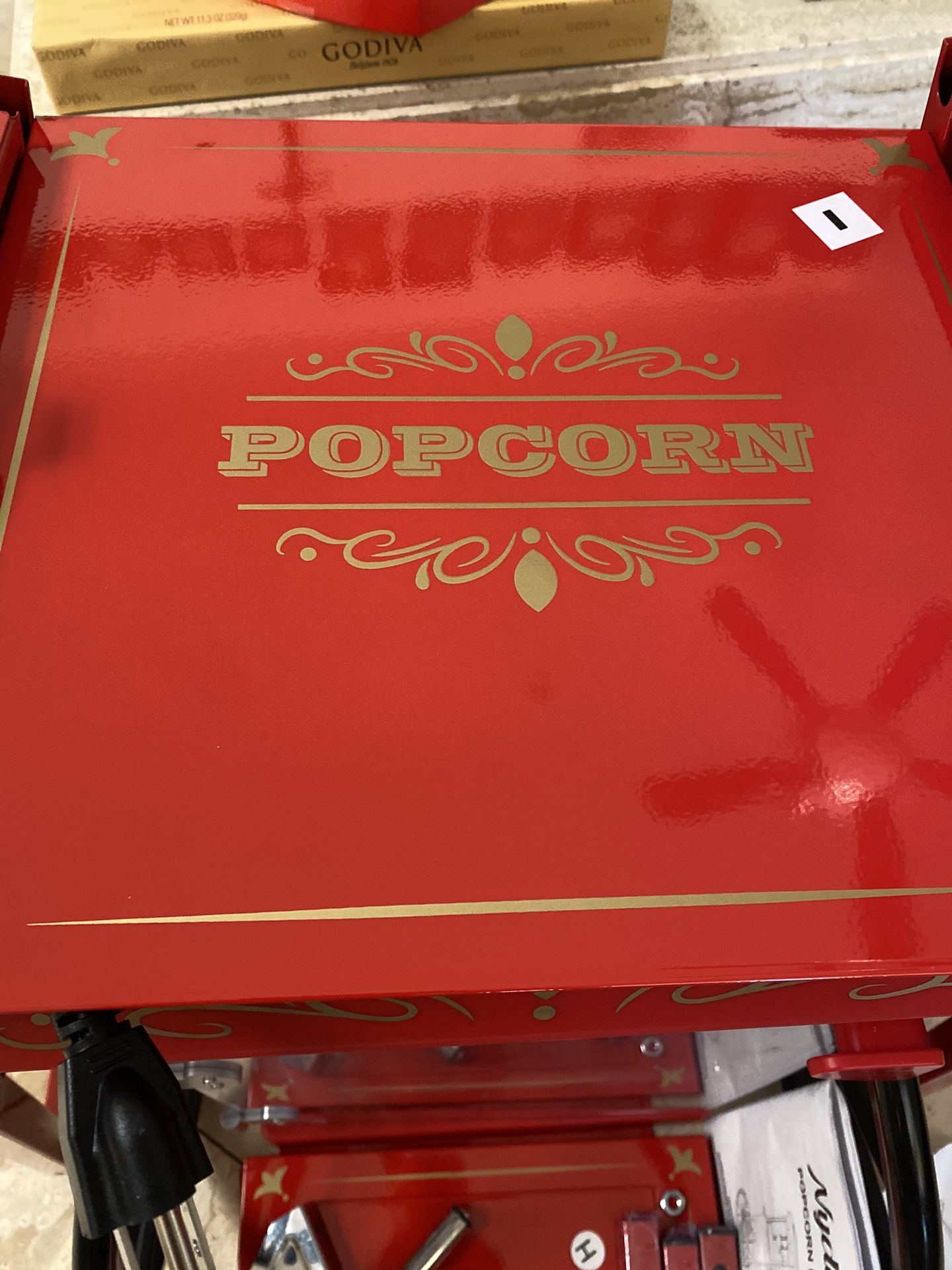 Popcorn maker machine