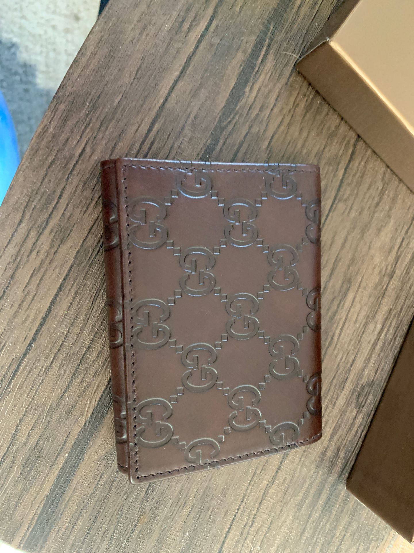 New and Never used Unisex Gucci wallet