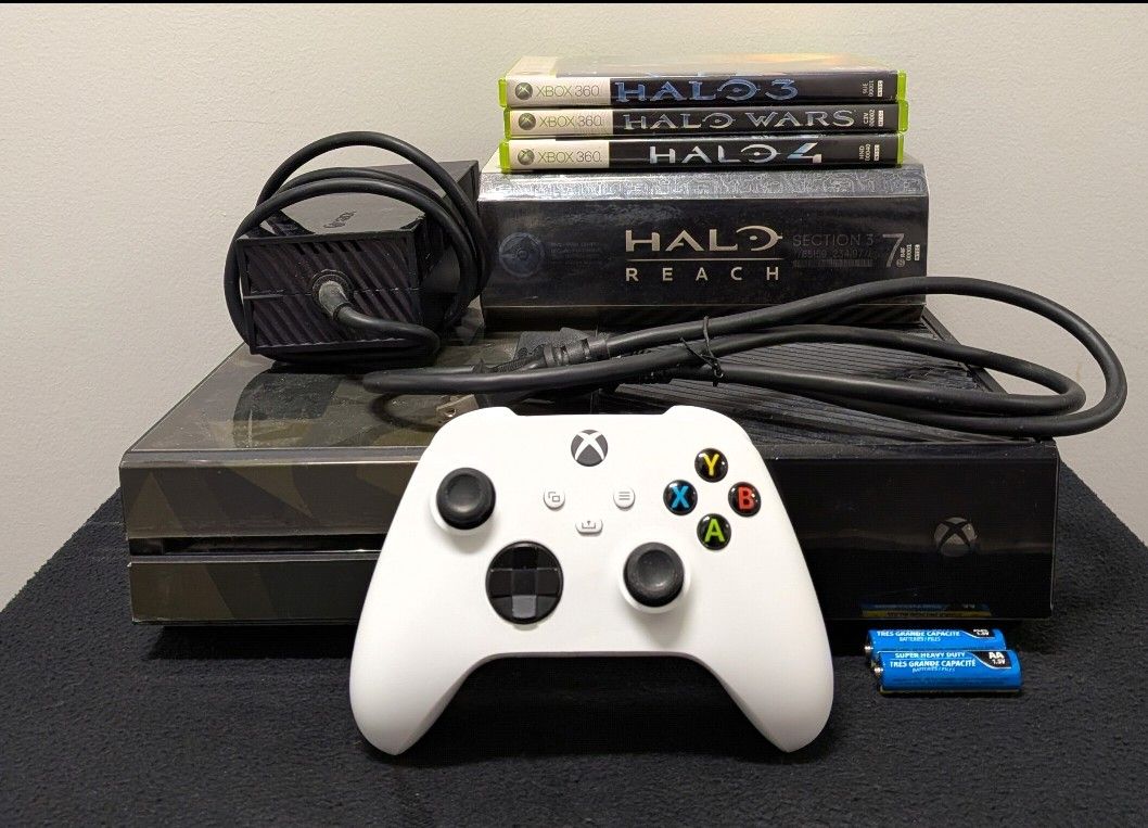 Xbox One 1540 1TB Halo Bundle