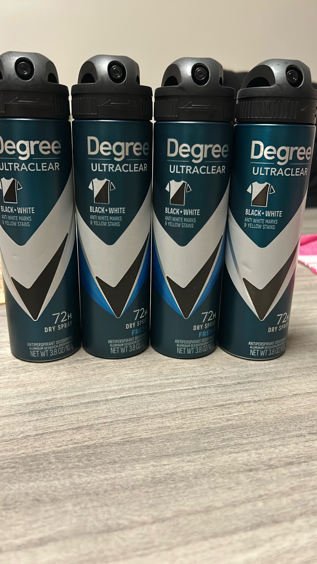 Degree Men UltraClear Black+White Antiperspirant Deodorant Dry Spray.