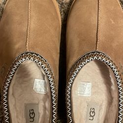 Brown chestnut Uggs