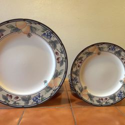 7 Dinner Plates And 7 Salad Plates