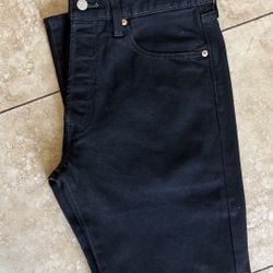 Matte Black Levi’s