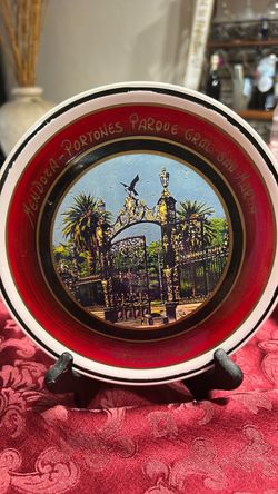 Vintage decorative plate