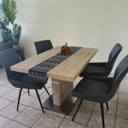 Dining Set: Table + 4 Chair