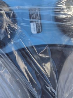 MASSAGER- THUMPER MINI, HANDHELD MODEL  # D401NA BRAND NEW INBOX..