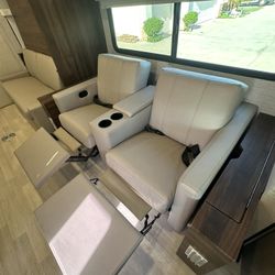 2022 Winnebago Navion 24D Theatre Seats only! 