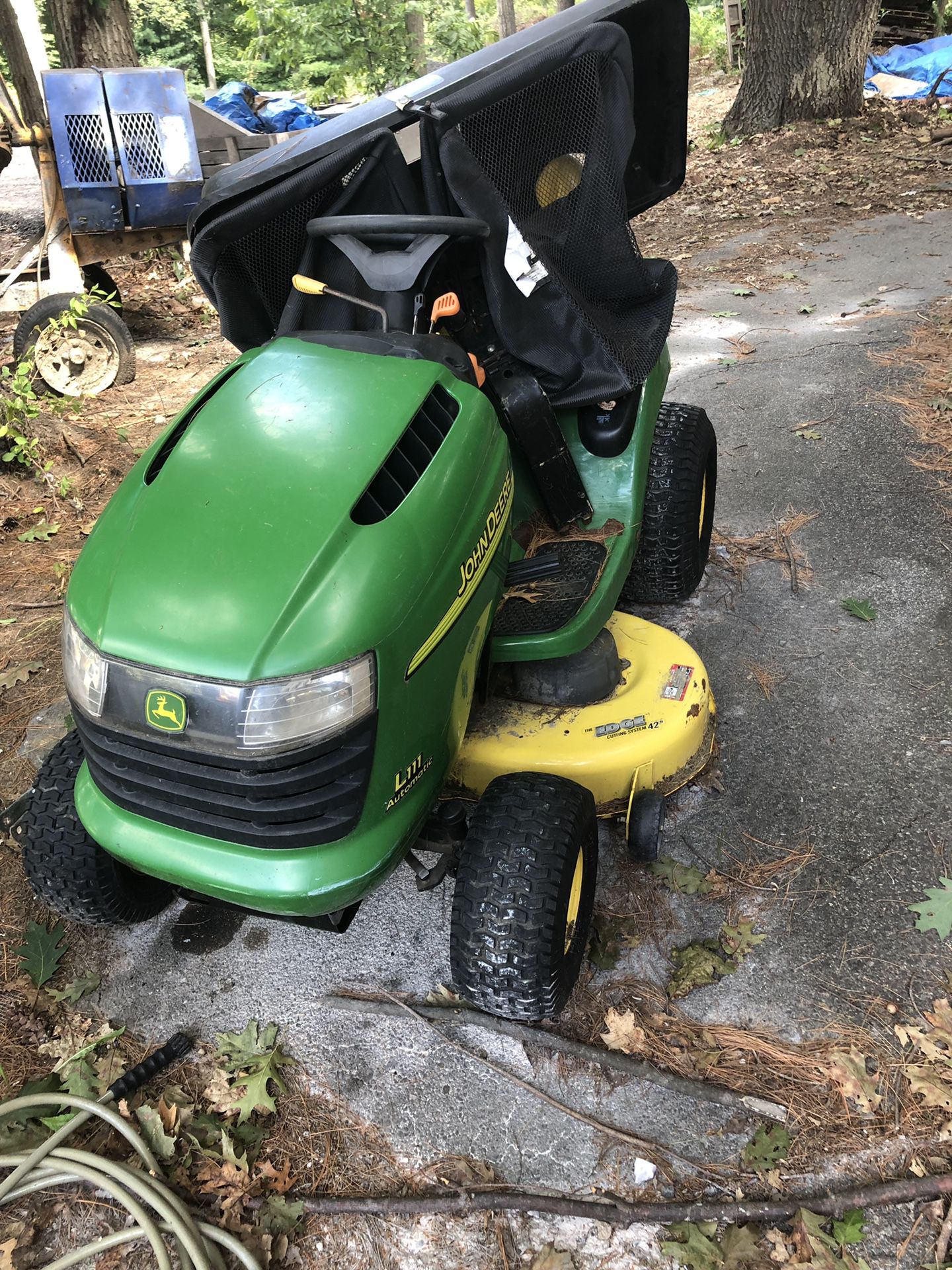 John Deer lawn tractor