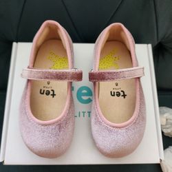 NIB Toddler Flats (Size 7.5)